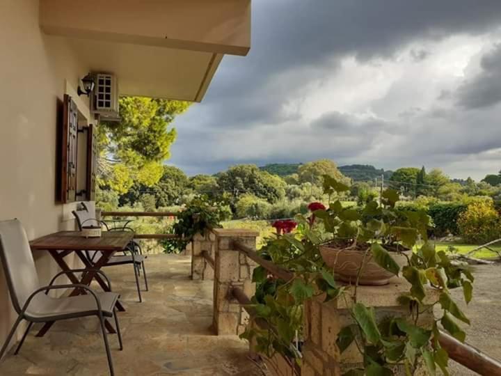 Armiriki Apartments Κορακοχώρι Εξωτερικό φωτογραφία