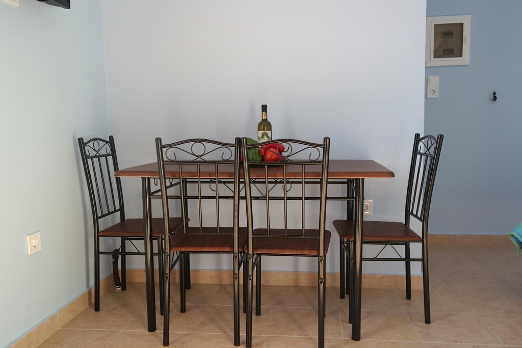 Armiriki Apartments Κορακοχώρι Εξωτερικό φωτογραφία