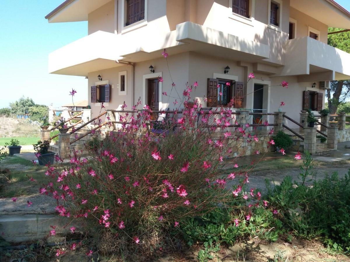 Armiriki Apartments Κορακοχώρι Εξωτερικό φωτογραφία